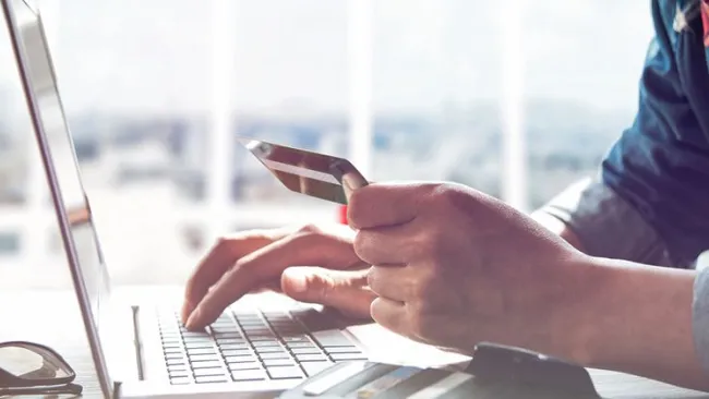 Social Media Energizes Traditional Banking Strategy