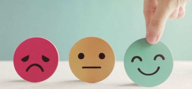CX CSAT smileys